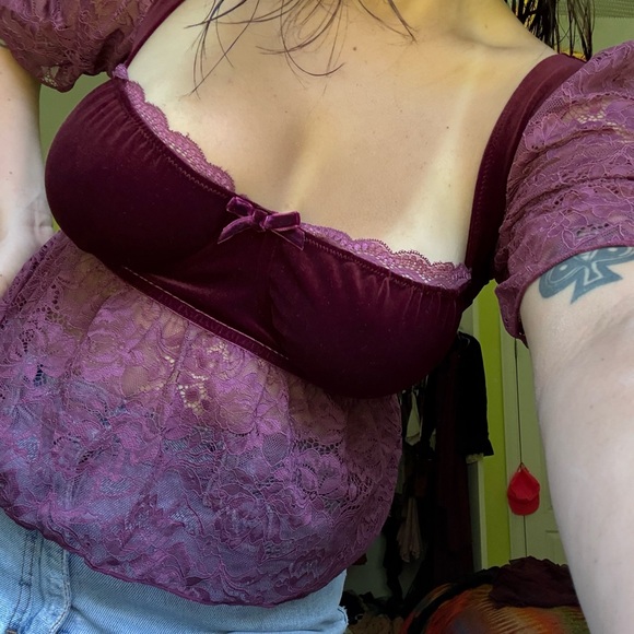 Burgundy Lace Top with Puff Sleeves - Picture 1 of 4